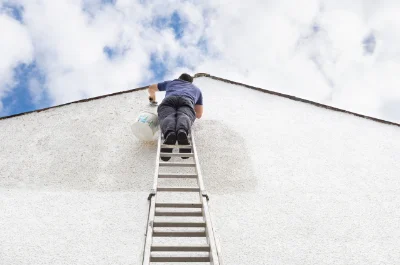 Peinture extérieure à Brèches — façades et ravalement